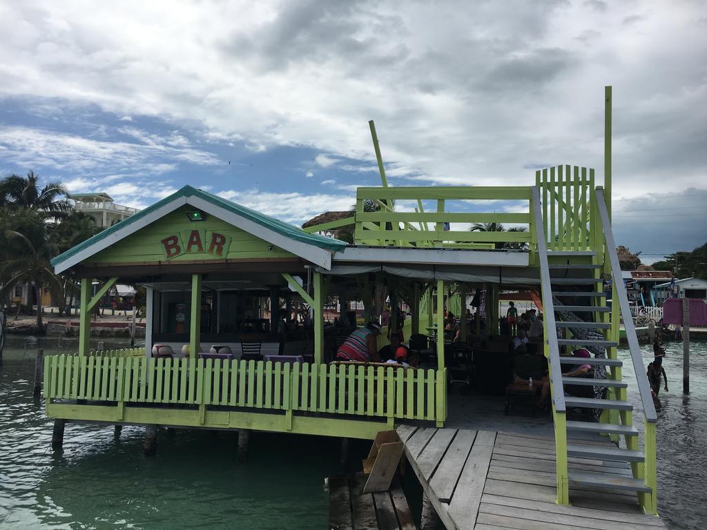 Mara'S Place 호텔 Caye Caulker 외부 사진