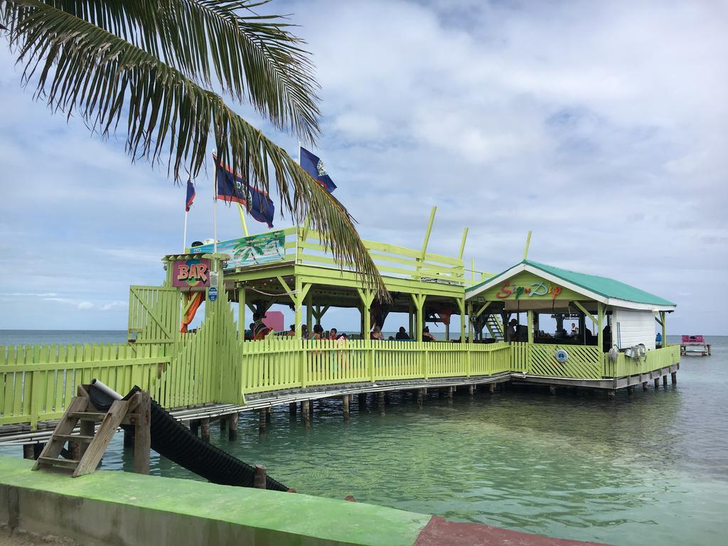 Mara'S Place 호텔 Caye Caulker 외부 사진